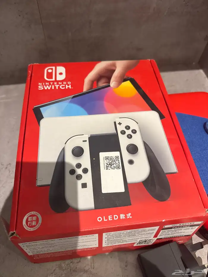 nintendo switch oled white color 64gb good condition 6