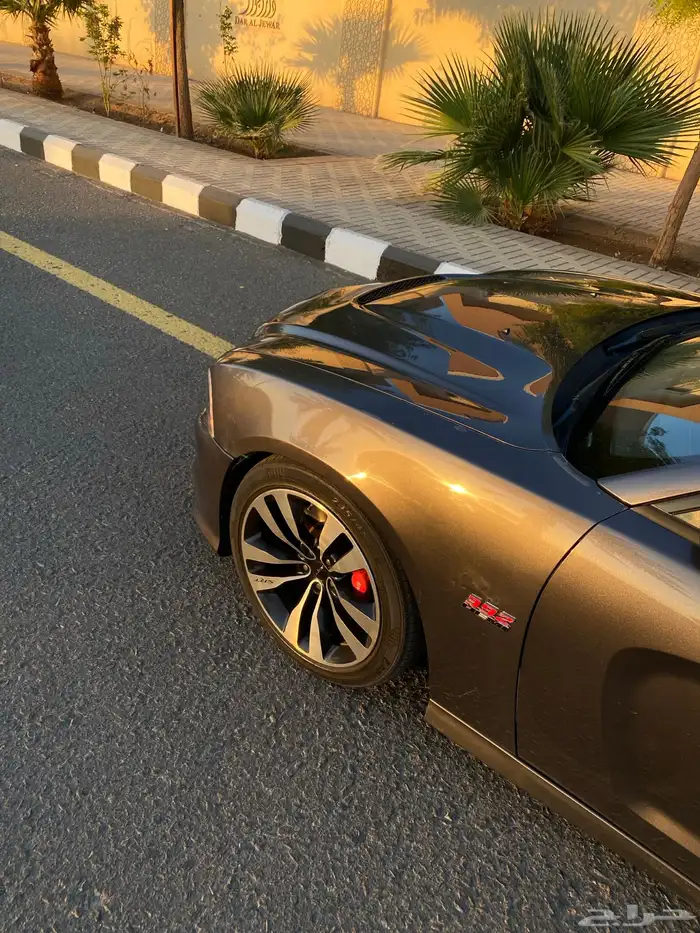 Charger SRT 2014 ممشى قليل 10