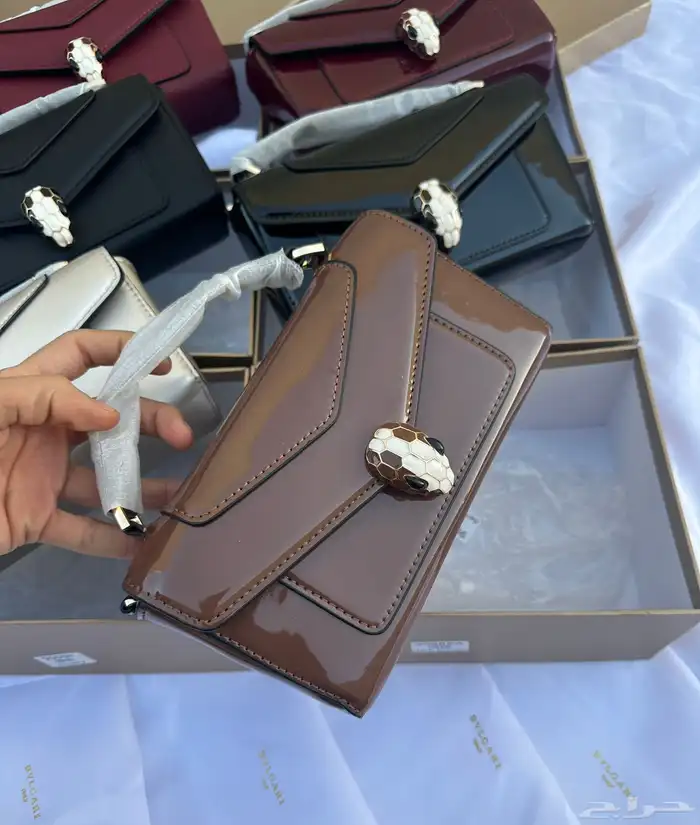 شنط نسائي ماركة درجه اولى 1