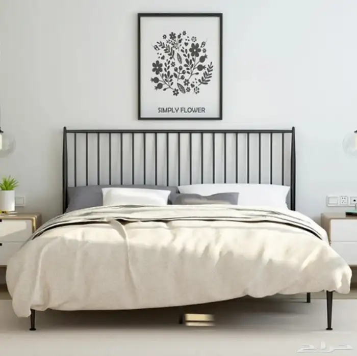 سرير حديد اسود نفر ونص عرضه 120 0