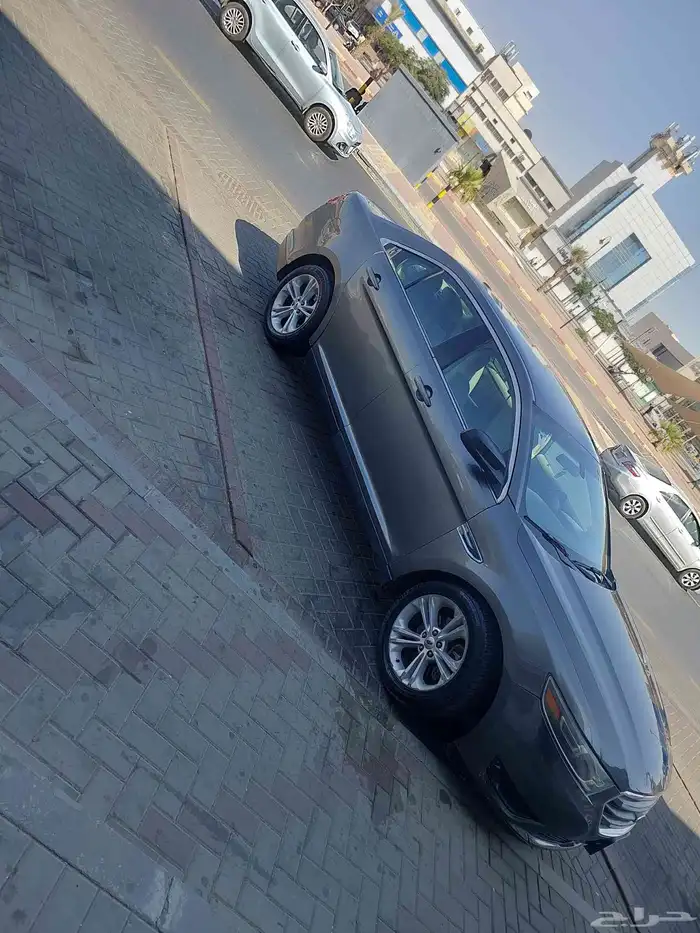 فورد تورس 2011 6