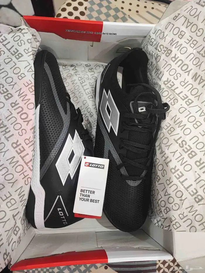 أحذية بوتات كرة قدم ماركة LOTTO جديدة أصلية مقاس41 و42 و43 0