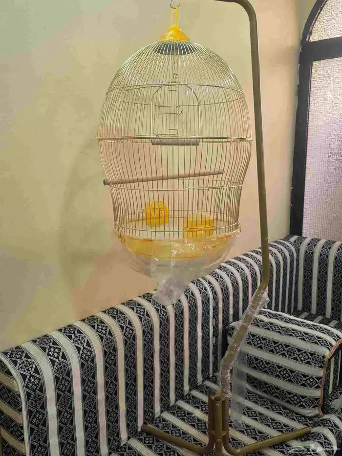 قفص مع استاند 1