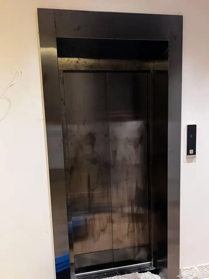 تقفيل مصاعد _ تكسيات مصاعد _ ديكور مصاعد تقفيل ماحول الباب 1