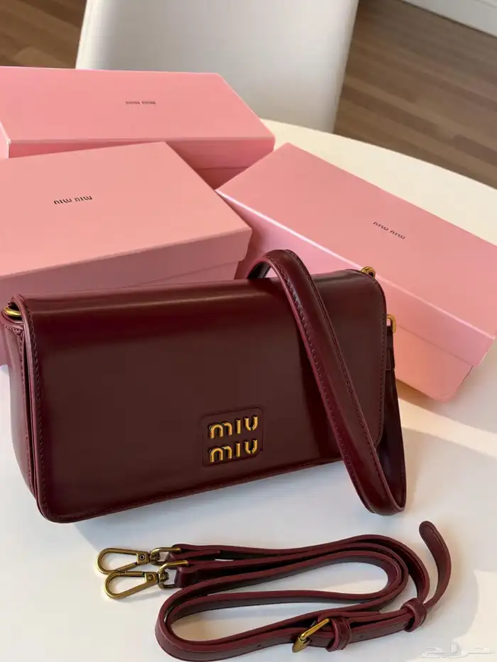 شنط تقاليد ماركه متوفره جمله وقطاعي 1