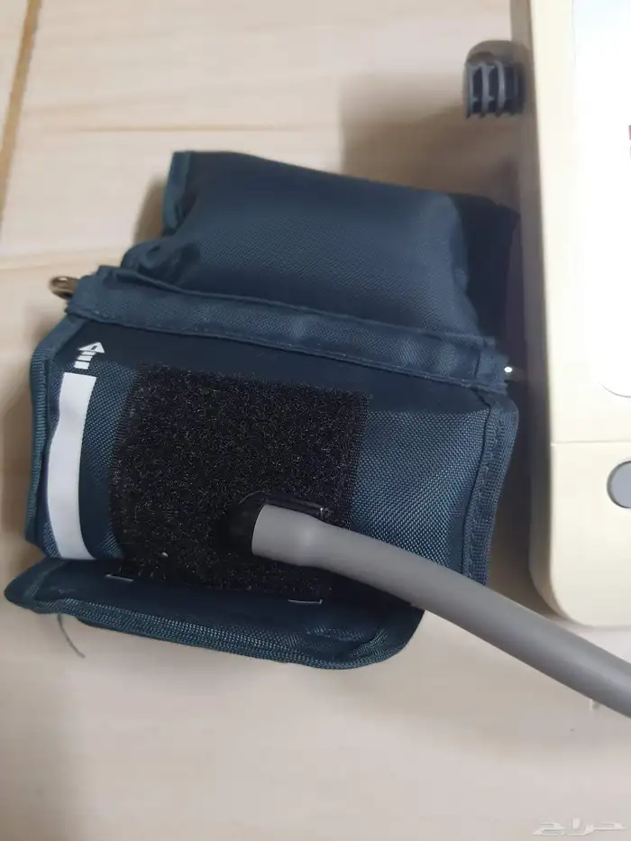 جهاز قياس الضغط burer شبه جديد للبيع بالدمام 2