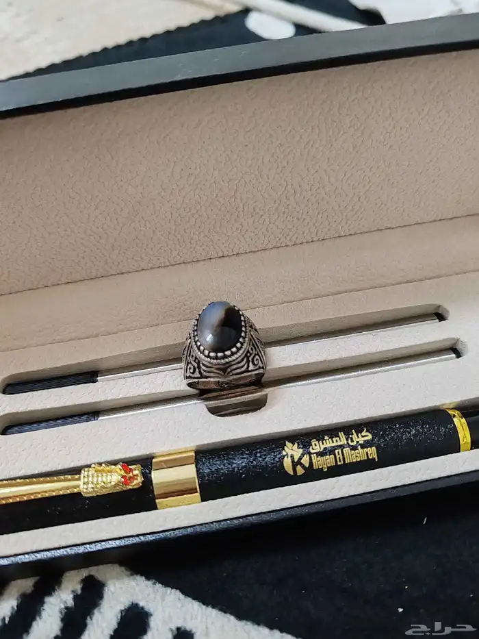 السلام عليكم خاتم فضا925وقلم جديد للبيع 0