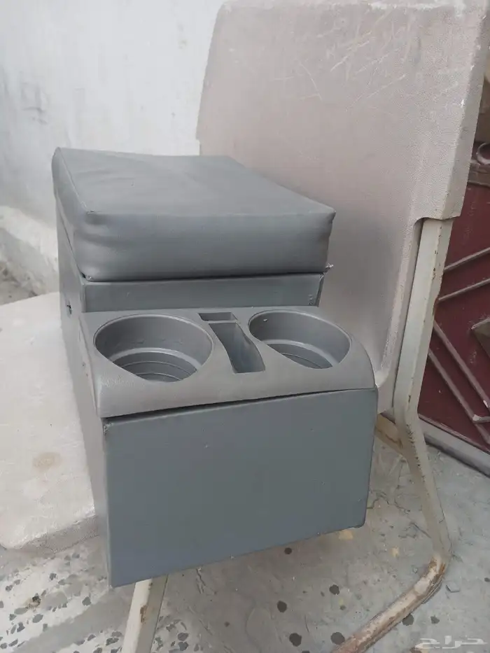 اغراض سيارة متنوعه 2
