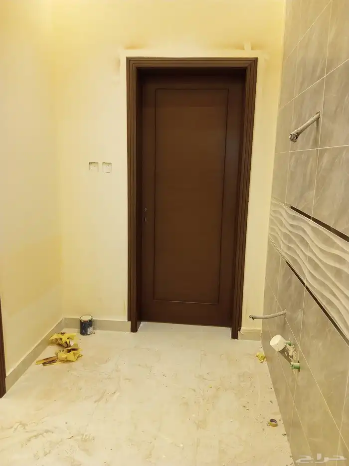 دهان ابواب وغرف نوم وجميع انواع الاثاث والديكورات الخشبيه 4