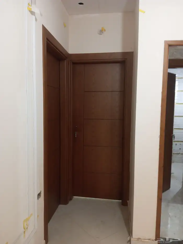 دهان ابواب وغرف نوم وجميع انواع الاثاث والديكورات الخشبيه 1