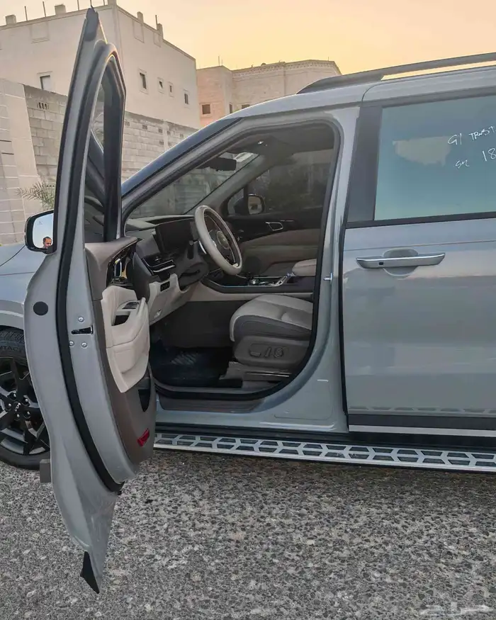 كيا كرنيفال 0