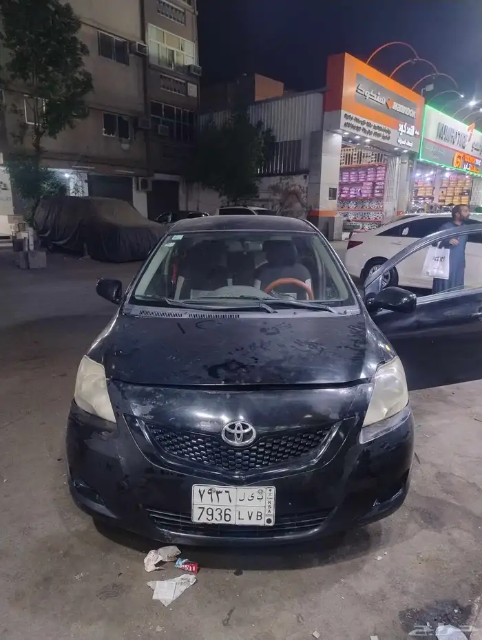 للبيع تويوتا يارس 2013 0