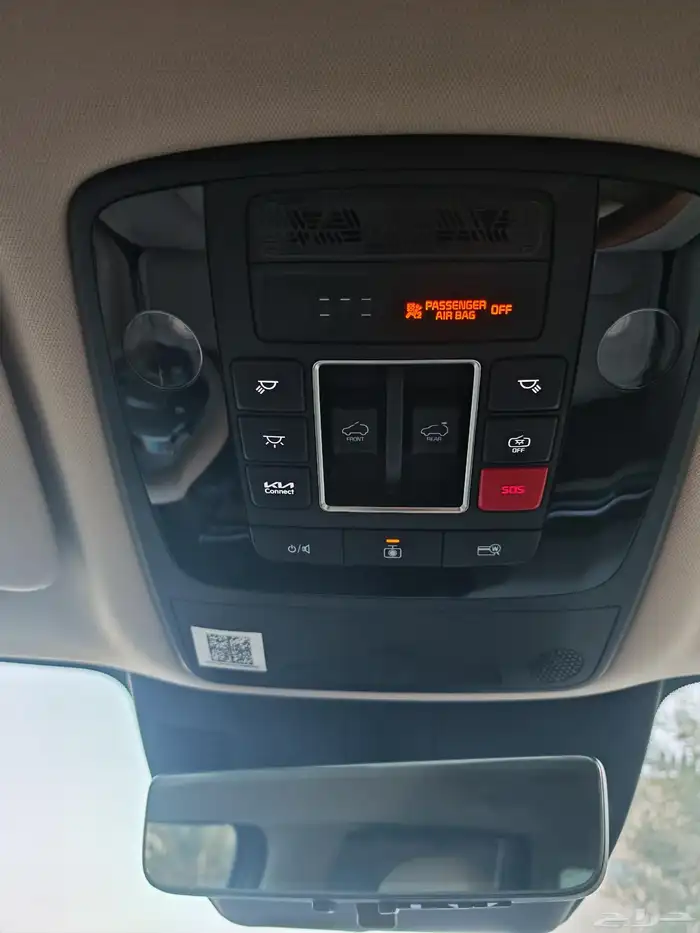 كيا كرنيفال 16