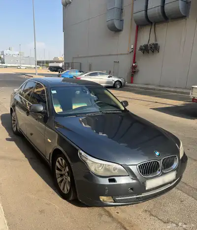 سيارة BMW 523i موديل 2008 أعلى فئة index