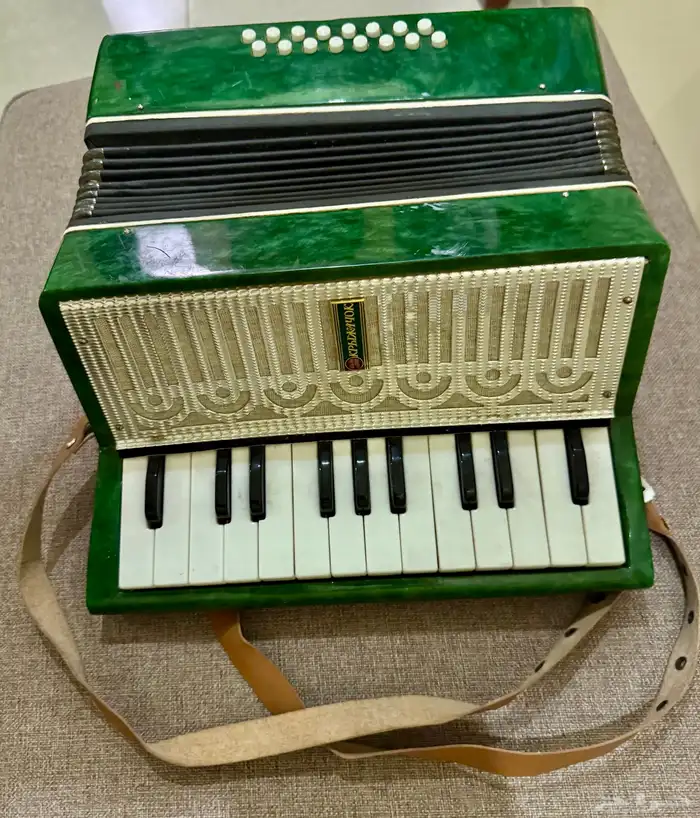 أكورديون روسي قديم 3