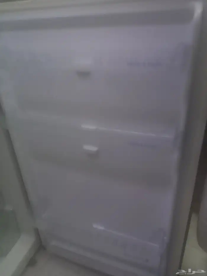 ثلاجه بابين جديده علا الاكياس حقها 1