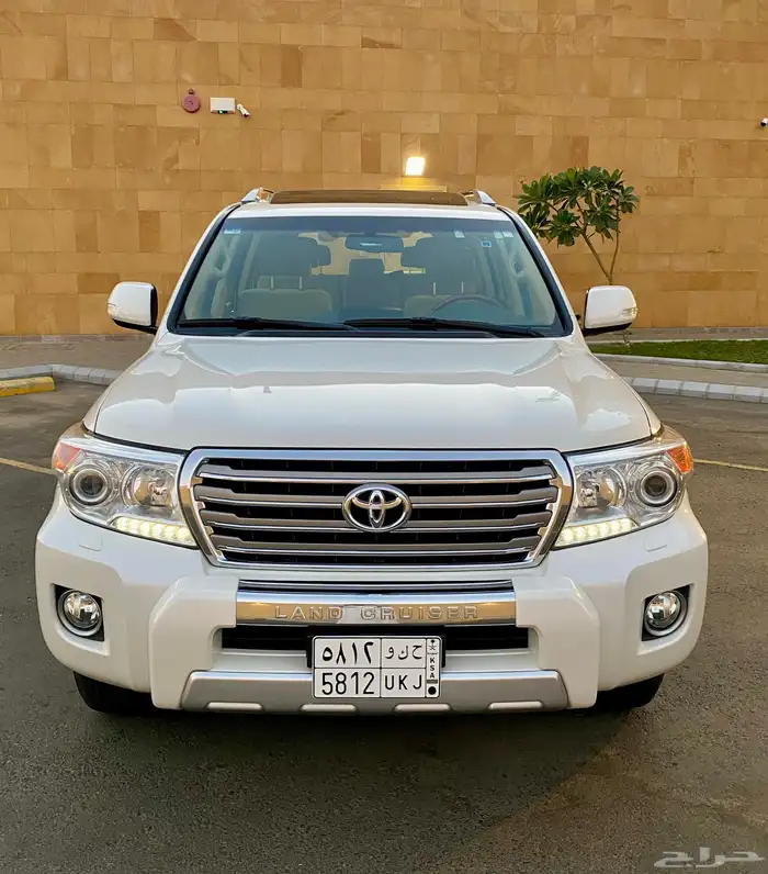 تويوتا لاند كروزر 2015 0