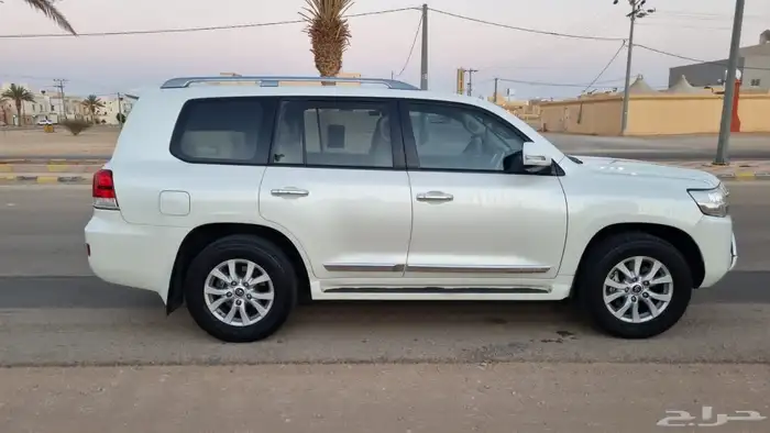 للبيع جيب لاندكروزر ديزل 8 سرندل بالأفلاج 0