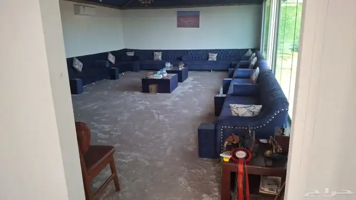 للليع مزرعة بداخلها استراحة فاخرة مساحتها 2000 0