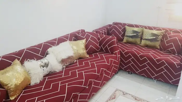 كنب للبيع 3 قطع مع طاولة مكتب 5