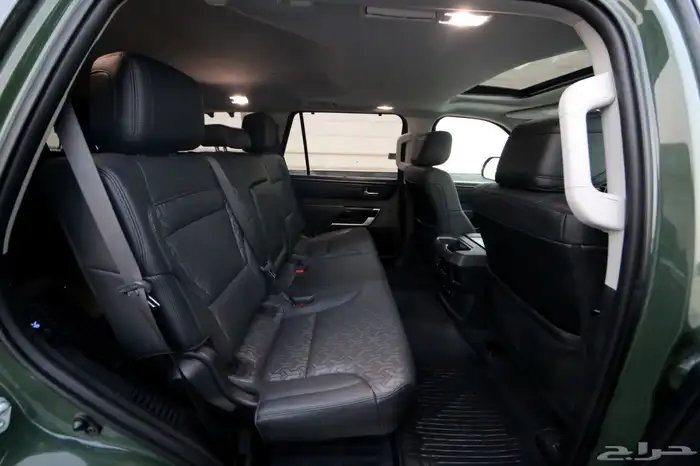 تويوتا سيكويا 2023 TRD Pro لون خاص بحالة الوكالة 15