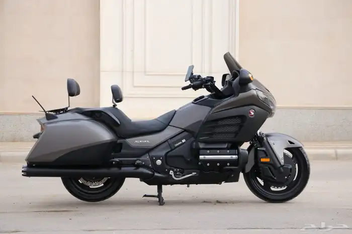 دباب هوندا قولد وينق Honda Goldwing F6B 2017 4