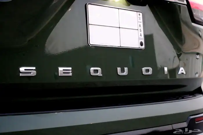 تويوتا سيكويا 2023 TRD Pro لون خاص بحالة الوكالة 38