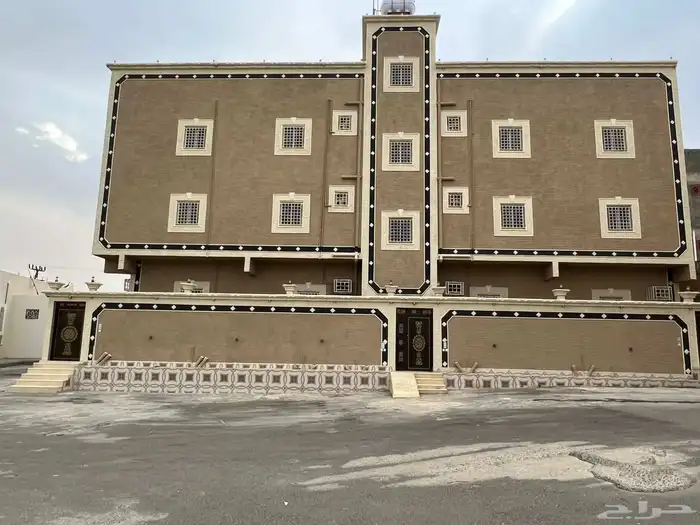 عمارة في منطقة عسير تجارية وسعرها 2 مليون و200 الف 2
