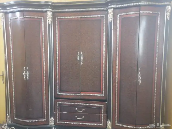 دولاب للبيع مستعجل 6 أبواب نظيف ومافيه كسور 0