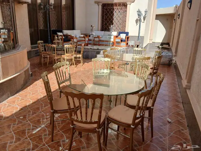 تاجير طاولات طعام فخمه 0