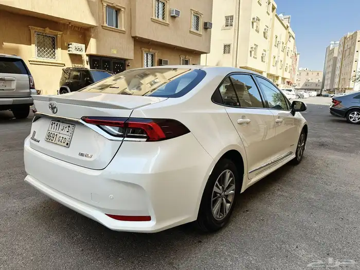 كورلا مطور نص فل 2020 شبه الجديد ( مخزن 5