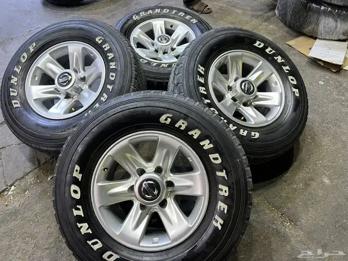 جنوط فتك مع كفرات دنلوب وكاله مقاس 275 70 16 10