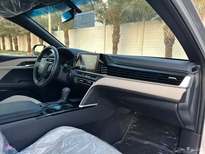 تويوتا كامري اي بلس 2025 17