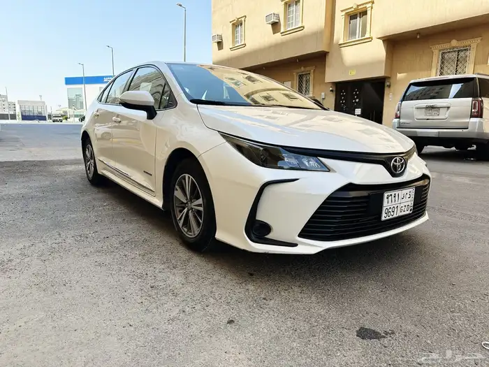 كورلا مطور نص فل 2020 شبه الجديد ( مخزن 19