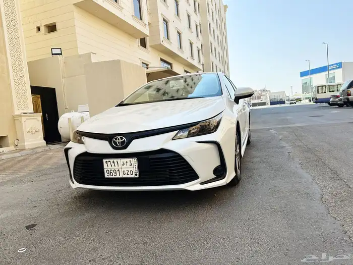 كورلا مطور نص فل 2020 شبه الجديد ( مخزن 36