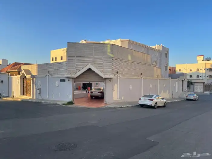 فيلا للبيع حي القيم الاعلى 0