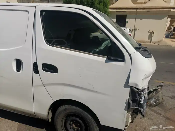 نيسان أورفان 2021 مصدوم 1