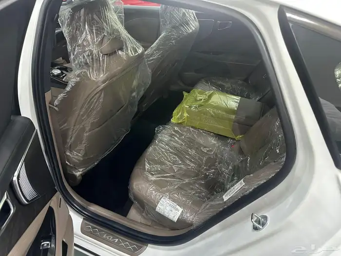 Kia k8 2023 0