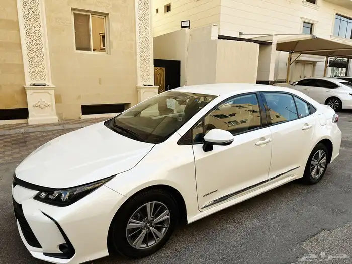 كورلا مطور نص فل 2020 شبه الجديد ( مخزن 1