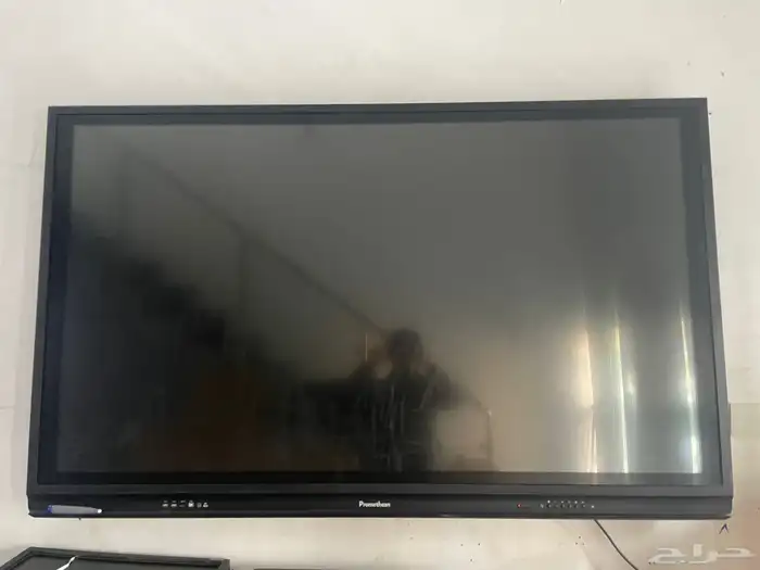 مجموعه كبيره من الشاشات التفاعليه للمدارس و الجامعات 0