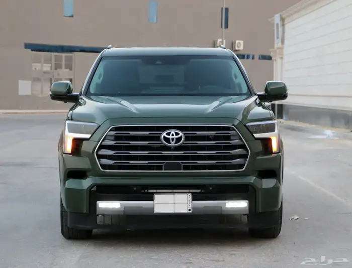تويوتا سيكويا 2023 TRD Pro لون خاص بحالة الوكالة 1
