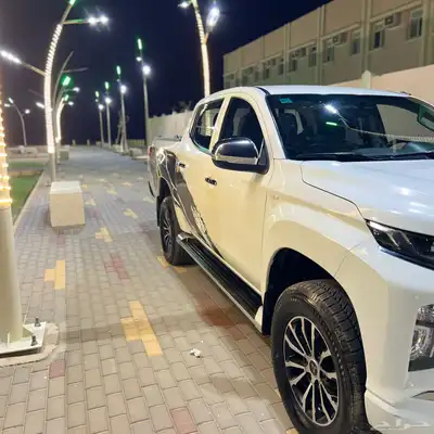 للبيع مستبيشي L200 نظيف index