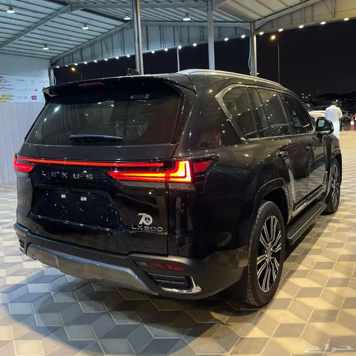 لكزس LXBB2025 كويتي الساير اسود وابيض داخلي جملي واحمر 6