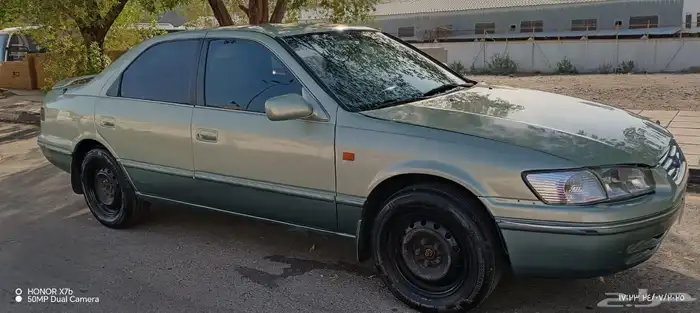 تيوتا كامري موديل 1999 5