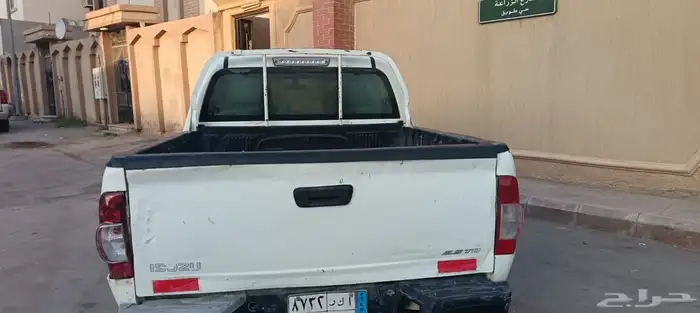 ايسوزو موديل 2011 للبيع 4