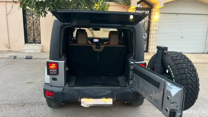 جيب رانجلير صحارى 2016 ربع قير عادي دبل 9