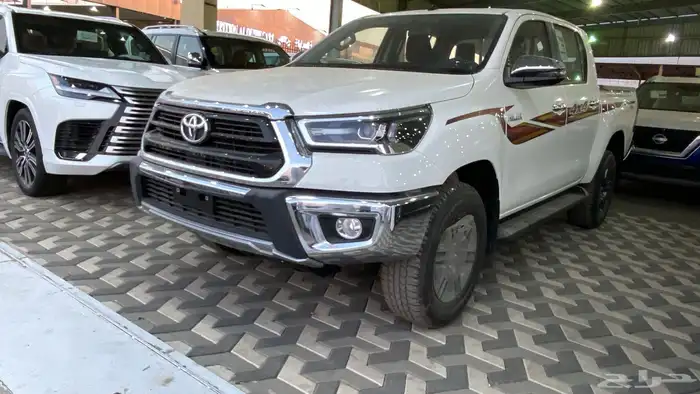 تويوتا هايلوكس فل كامل بريمي 2025 اخر دفعه 2