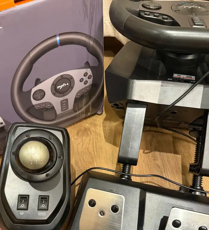 للبيع طارة العاب PXN V9 0