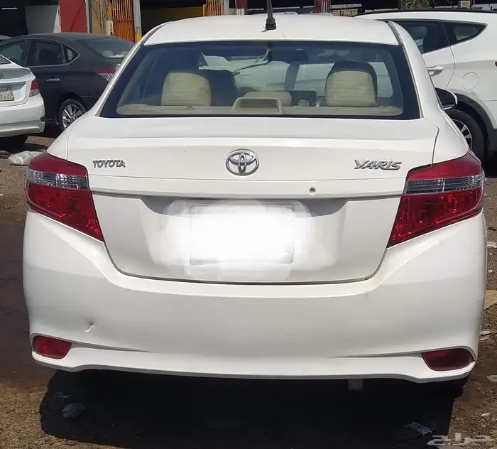 تويوتا يارس 2015 للبيع 2