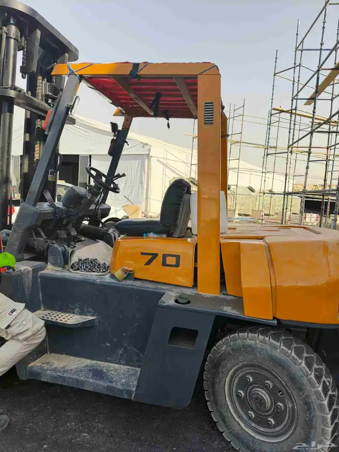 فركلفت رافعه شوكيه جميع الاحجام اللاجار شهري يوميه مشاوير 0